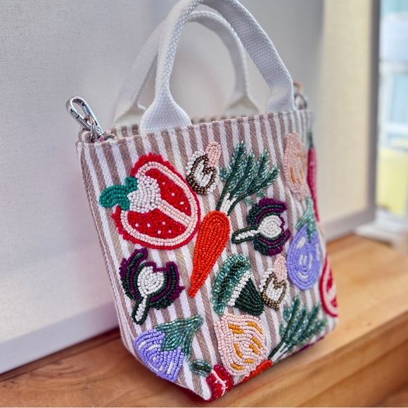 ✨Host pick! T.J.Maxx Striped Beaded Tote with Vegetable Design - Picture 2 of 10